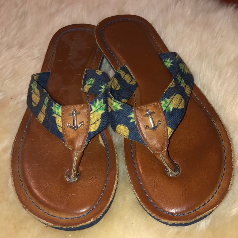 Nautica Flip Flops